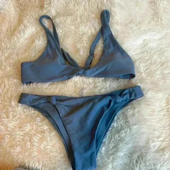 Twist Front Knot Back Bikini Swimsuit - Picture 2 of 6